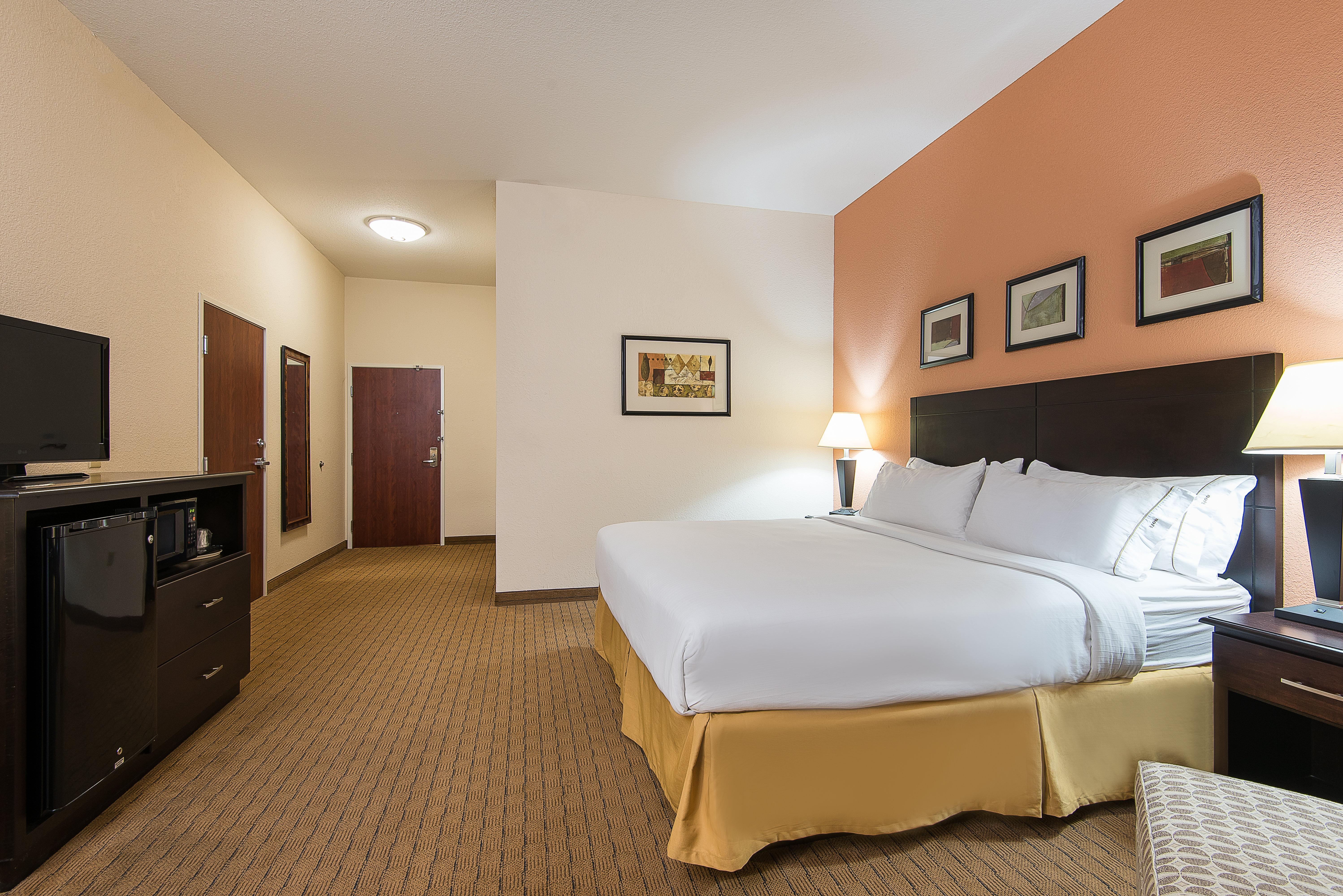 Holiday Inn Express And Suites Lafayette East By Ihg Exterior photo